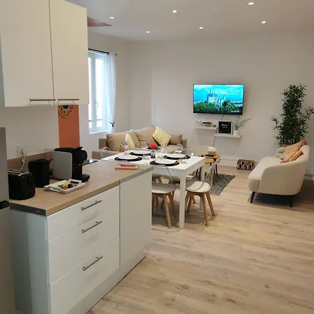 Soleil Dor Eclat De Confort Apartment *